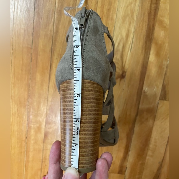 Block Heel Sandal - Picture 7 of 8